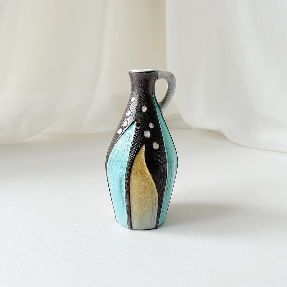 ウプサラエクビー マリシムルソンの花模様花瓶 - 花瓶