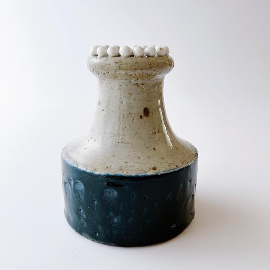 【お取り置き】シルヴィア・レウショヴィウス Sylvia Leuchovius 白の粒粒が可愛い花瓶　スタジオ作品 5R5M030