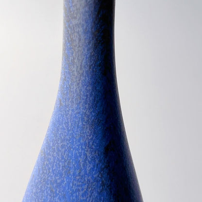 ベルント・フリーベリ Berndt Friberg セレクタ(Selecta)　青  三角の花瓶  5R10O058