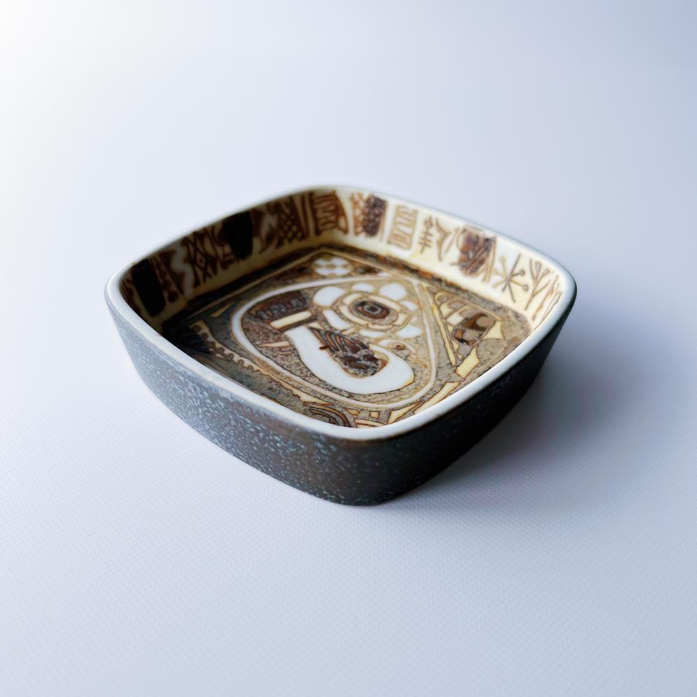 ロイヤルコペンハーゲン(Royal Copenhagen) Baca(バッカ) 器 飾り皿
