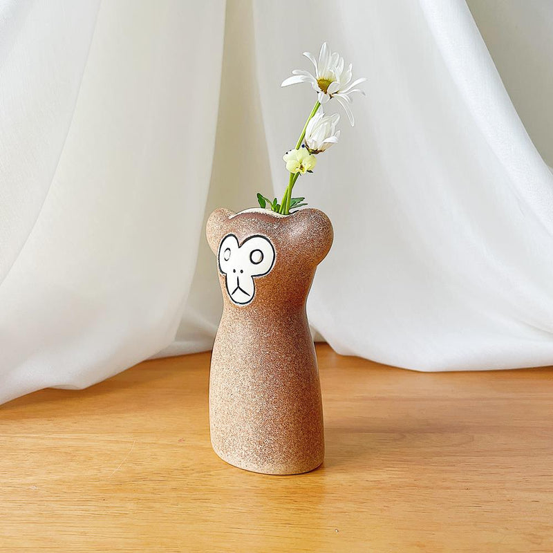 鹿児島 睦　おサルの花器  猿  ブラウン オブジェ  En Liten Van (Mokey)   KMMOBR